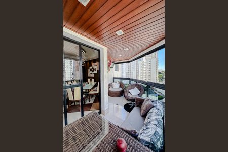 Apartamento à venda com 124m², 3 quartos e 2 vagasVaranda da Sala