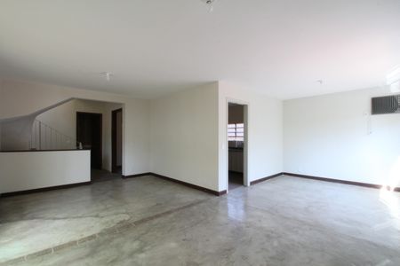 Sala de casa para alugar com 3 quartos, 250m² em Jardim Lar Sao Paulo, São Paulo