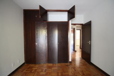 Casa à venda com 250m², 3 quartos e 4 vagasQuarto 2