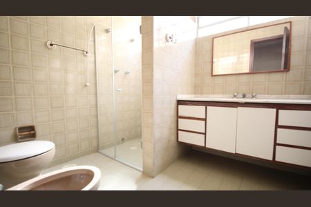 Casa à venda com 250m², 3 quartos e 4 vagasBanheiro Social