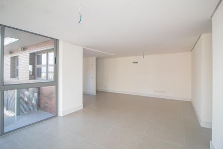 Sala de apartamento à venda com 3 quartos, 120m² em Tristeza, Porto Alegre