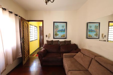 Casa à venda com 450m², 7 quartos e 3 vagasQuarto 5