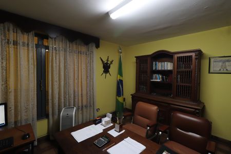 Casa à venda com 450m², 7 quartos e 3 vagasSala