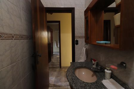 Casa à venda com 450m², 7 quartos e 3 vagasBanheiro 2