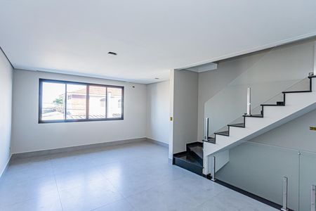 Sala de casa à venda com 3 quartos, 150m² em São Domingos, São Paulo