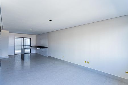 Sala de casa à venda com 3 quartos, 150m² em São Domingos, São Paulo