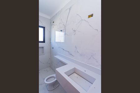 Casa à venda com 150m², 3 quartos e 3 vagasBanheiro da Suite