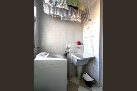 Apartamento à venda com 120m², 3 quartos e 2 vagas Apartamento à venda com 120m², 3 quartos e 2 vagasÁrea de Serviço