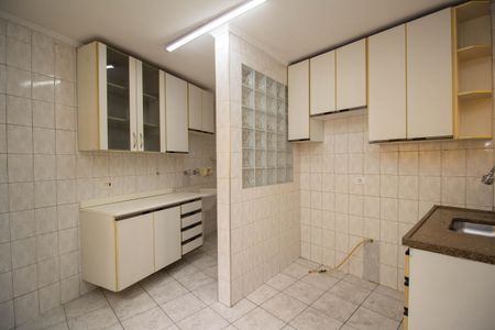 Casa à venda com 130m², 4 quartos e 1 vaga Casa à venda com 130m², 4 quartos e 1 vagaCozinha