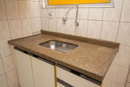 Casa à venda com 130m², 4 quartos e 1 vaga Casa à venda com 130m², 4 quartos e 1 vagaCozinha