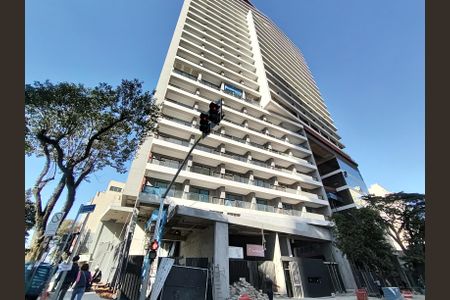 Studio à venda com 27m², 1 quarto e sem vaga Studio à venda com 27m², 1 quarto e sem vagaFachada