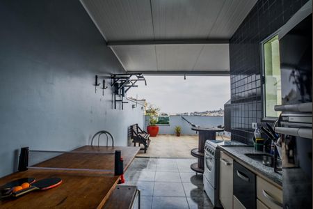 Apartamento à venda com 100m², 2 quartos e 1 vagaÁrea gourmet