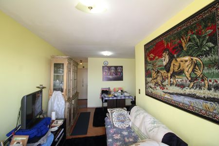 Apartamento à venda com 66m², 2 quartos e 1 vagaSala