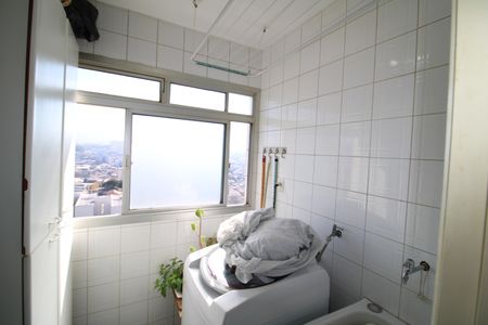 Apartamento à venda com 66m², 2 quartos e 1 vagaÁrea de Serviço