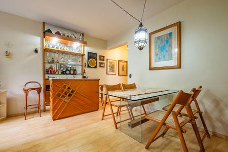 Apartamento à venda com 70m², 2 quartos e 1 vagaSala