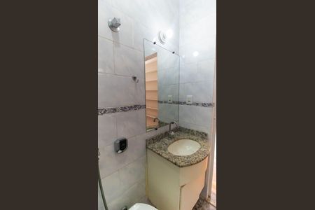 Casa à venda com 403m², 7 quartos e 2 vagas Casa à venda com 403m², 7 quartos e 2 vagasBanheiro 2