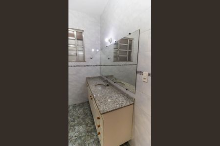 Casa à venda com 403m², 7 quartos e 2 vagas Casa à venda com 403m², 7 quartos e 2 vagasBanheiro