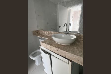 Apartamento para alugar com 180m², 3 quartos e 1 vaga Apartamento para alugar com 180m², 3 quartos e 1 vagaBanheiro do Quarto 3