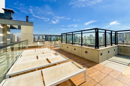 Studio para alugar com 24m², 1 quarto e sem vaga Studio para alugar com 24m², 1 quarto e sem vagaPiscina