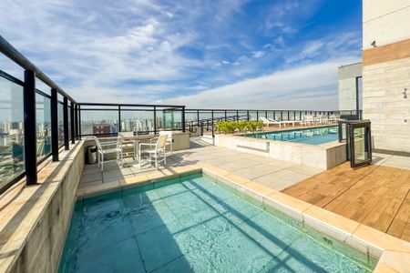 Studio para alugar com 24m², 1 quarto e sem vaga Studio para alugar com 24m², 1 quarto e sem vagaPiscina