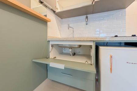 Studio para alugar com 24m², 1 quarto e sem vaga Studio para alugar com 24m², 1 quarto e sem vagaCozinha - Armários