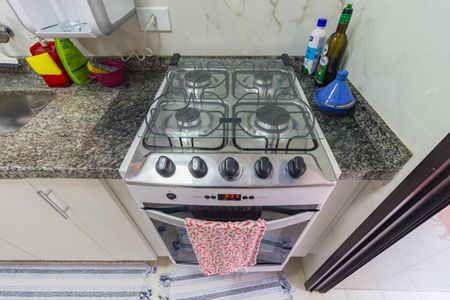 Apartamento à venda com 65m², 2 quartos e 2 vagasDetalhe - Cozinha