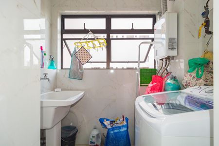 Apartamento à venda com 65m², 2 quartos e 2 vagasÁrea de Serviço