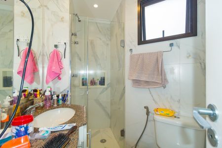 Apartamento à venda com 65m², 2 quartos e 2 vagasBanheiro - Suíte