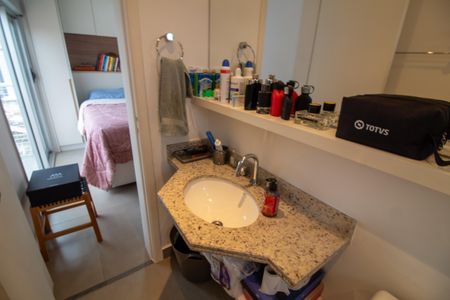 Apartamento para alugar com 100m², 2 quartos e 2 vagas Apartamento para alugar com 100m², 2 quartos e 2 vagasBanheiro da Suíte