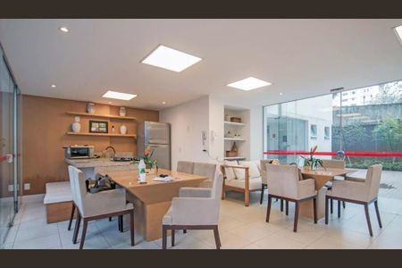 Apartamento para alugar com 100m², 2 quartos e 2 vagas Apartamento para alugar com 100m², 2 quartos e 2 vagasÁrea comum