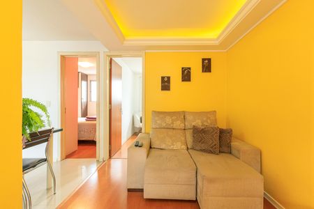 Sala de apartamento à venda com 2 quartos, 40m² em Rubem Berta, Porto Alegre