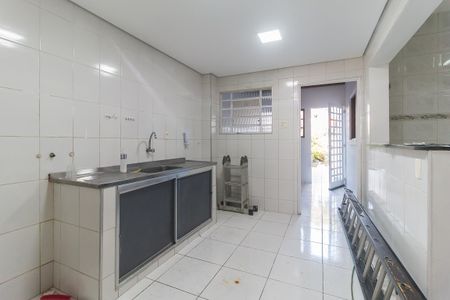 Casa para alugar com 290m², 4 quartos e 2 vagasCozinha