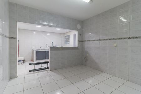 Casa para alugar com 290m², 4 quartos e 2 vagasCozinha