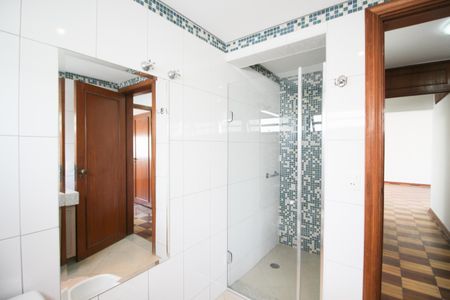 Apartamento para alugar com 112m², 2 quartos e 1 vaga Apartamento para alugar com 112m², 2 quartos e 1 vagaBanheiro