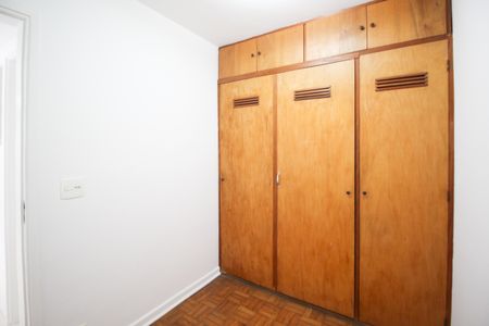 Apartamento para alugar com 112m², 2 quartos e 1 vaga Apartamento para alugar com 112m², 2 quartos e 1 vagaQuarto de Serviço