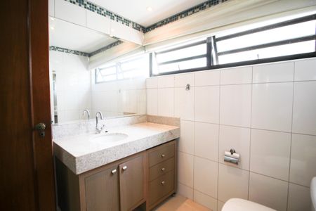 Apartamento para alugar com 112m², 2 quartos e 1 vaga Apartamento para alugar com 112m², 2 quartos e 1 vagaBanheiro