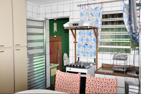 Casa à venda com 131m², 4 quartos e 1 vagaCozinha