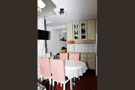 Casa à venda com 131m², 4 quartos e 1 vagaCozinha