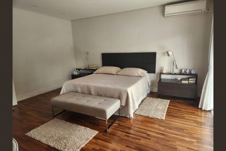 Foto 31 de casa à venda com 4 quartos, 360m² em Interlagos, São Paulo