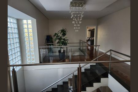 Casa à venda com 360m², 4 quartos e 4 vagas Casa à venda com 360m², 4 quartos e 4 vagasFoto 09