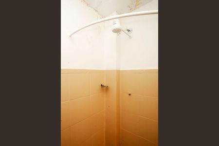 Banheiro de kitnet/studio para alugar com 1 quarto, 30m² em Centro Histórico, Porto Alegre