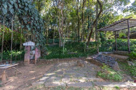 Casa de condomínio à venda com 200m², 3 quartos e 4 vagasQuintal