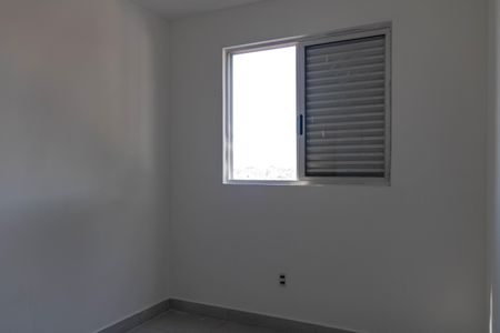 Quarto de apartamento à venda com 2 quartos, 60m² em Nova Barroca, Belo Horizonte
