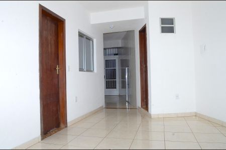 Casa para alugar com 85m², 2 quartos e sem vagaSala