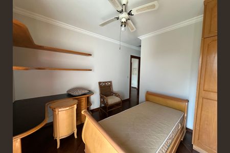 Casa de condomínio para alugar com 400m², 4 quartos e 4 vagas Casa de condomínio para alugar com 400m², 4 quartos e 4 vagasSuíte 2