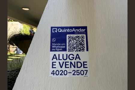 Casa de condomínio para alugar com 400m², 4 quartos e 4 vagas Casa de condomínio para alugar com 400m², 4 quartos e 4 vagasPlaca