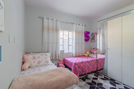 Casa à venda com 208m², 3 quartos e 6 vagasQuarto 1