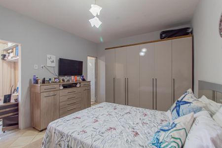 Casa à venda com 208m², 3 quartos e 6 vagasSuíte