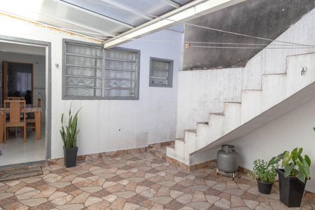 Casa à venda com 250m², 2 quartos e 1 vagaQuintal