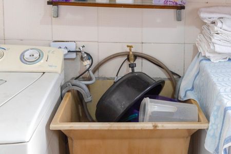 Casa à venda com 250m², 2 quartos e 1 vagaÁrea de Serviço